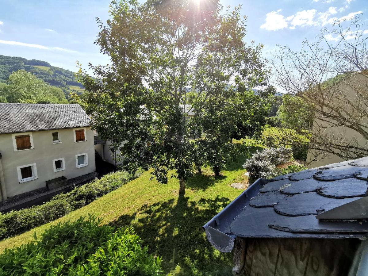 Au 11 T3 Duplex, Village Vacances, Piscines, Parking Saint-Geniez-dʼOlt エクステリア 写真
